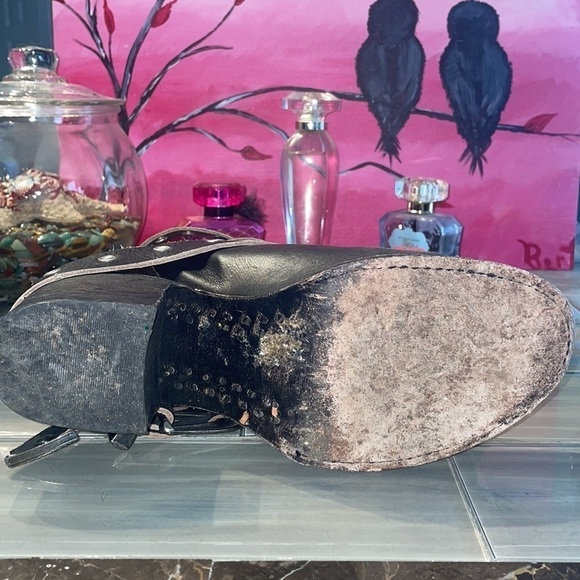 FREEBIRD 🦅 by Steven Carsen Booties w/western buckles original box not included - Picture 13 of 16